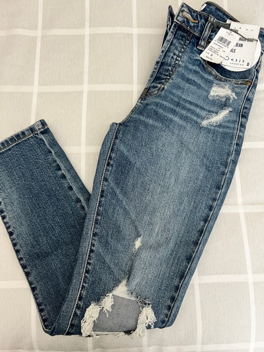 Tobi Super High Rise Mom Ankle Distressed Jeans NWT